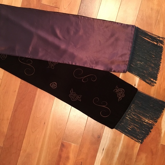 Gorgeous Plush Velour Scarf - Picture 2 of 5